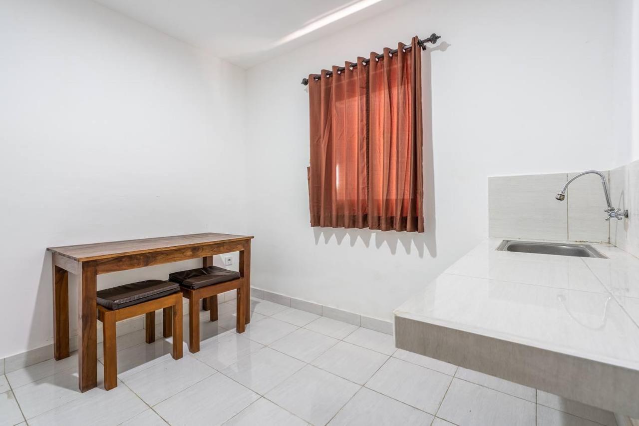 Ganandra Stay Denpasar Esterno foto